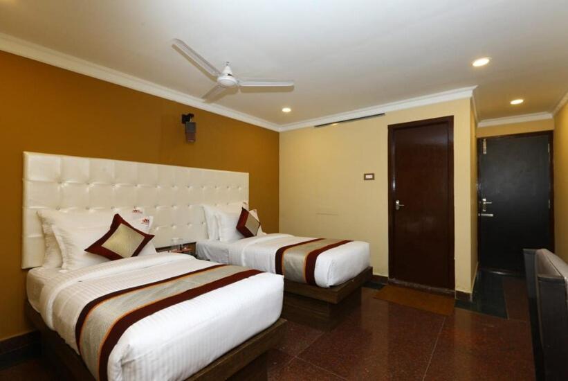 Hotel Titanium Tower Chennai Extérieur photo